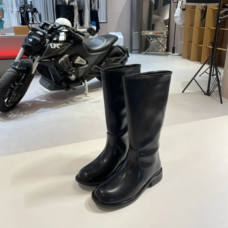牛皮~大筒围显瘦简约骑士靴女复古平底黑色软皮气质不过膝长筒靴