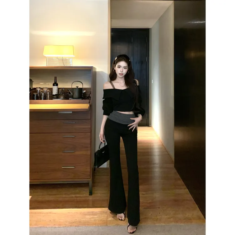 一字肩黑色修身长袖T恤女春季纯欲风套装条纹微喇叭休闲裤两件套