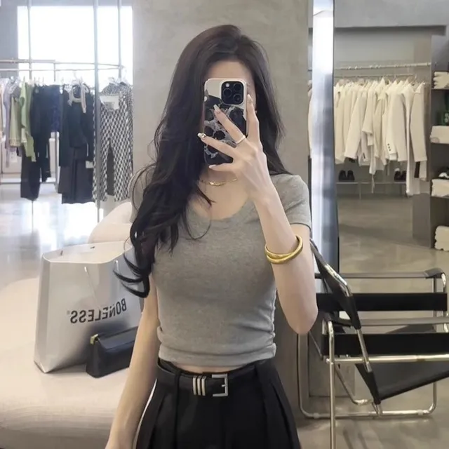 修身显瘦灰色正肩短袖t恤女夏季短款上衣ins潮百搭紧身打底衫