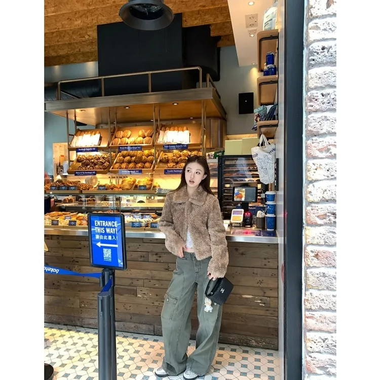 高级感气质百搭翻领单排扣短款毛毛外套女冬季宽松休闲阔腿裤套装