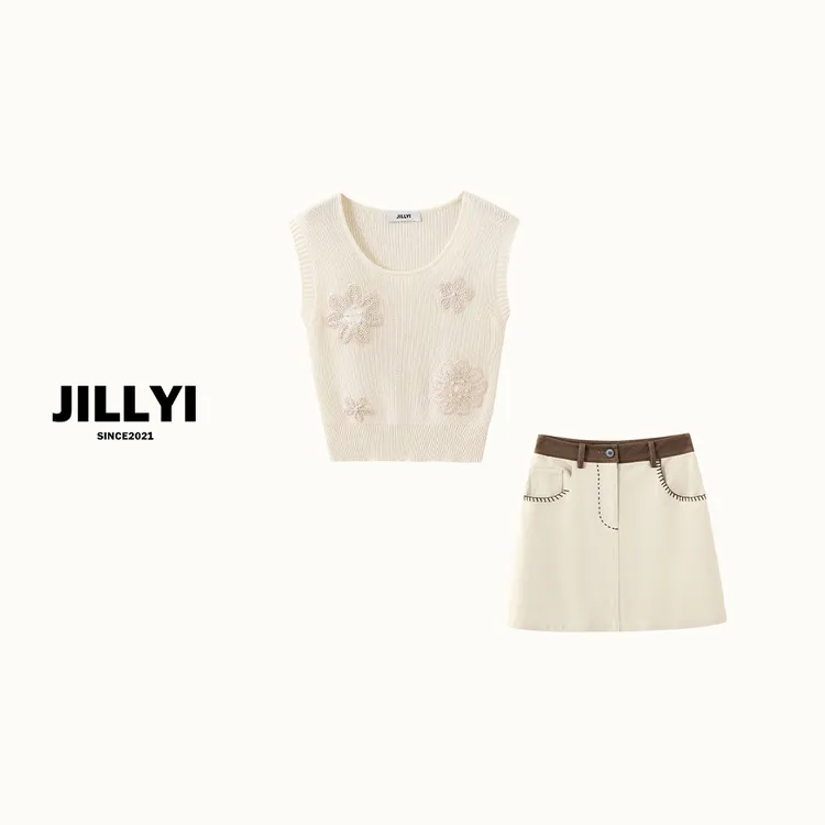 JILLYI珠海店【花朵云】+【沙漠骑士】白色花朵针织上衣+卡其色半身裙