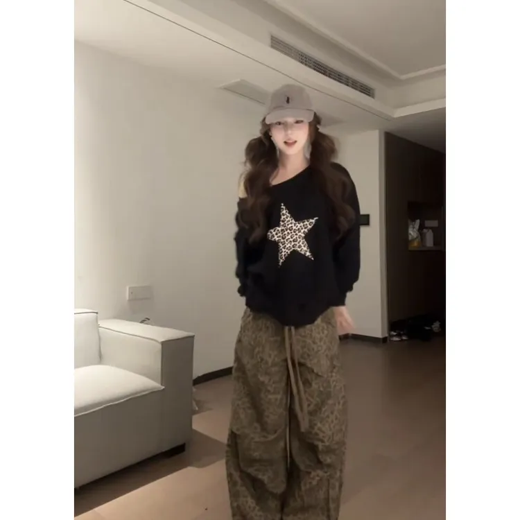 美式复古一字肩五角星豹纹贴布刺绣斜肩卫衣女秋季宽松长袖上衣潮