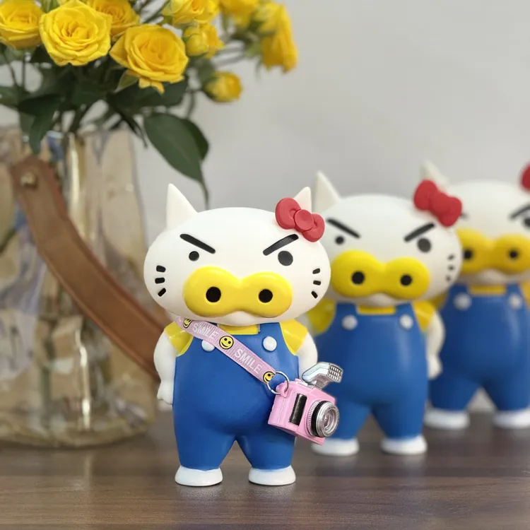 蜡笔小新hello不理肥嘟嘟左卫门kitty酱公仔潮玩玩具礼物手办摆件