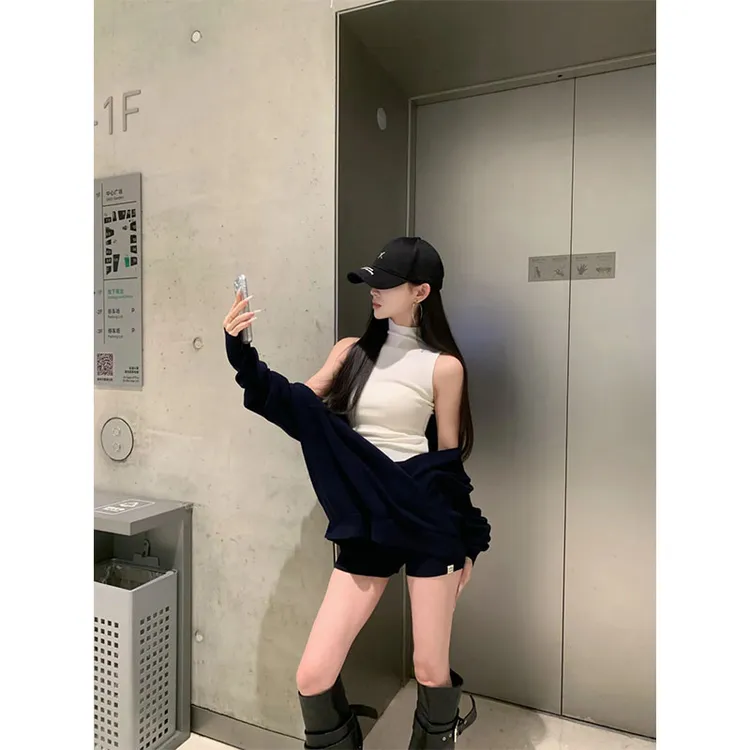 2025秋季慵懒风修身显瘦内搭时尚宽松百搭外套上衣简约高腰短裤女