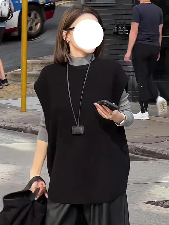 欧货重磅2025年秋季新款女装简约时尚气质高级感无袖漂亮上衣穿搭