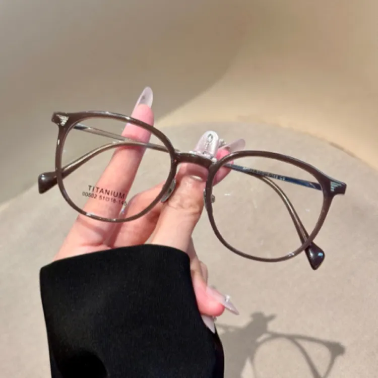 6号奶油棕方圆钛框甜美减龄百搭近视眼镜超轻
