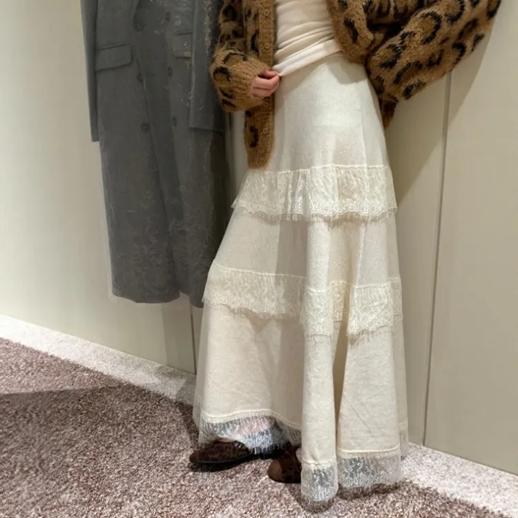 蕾丝拼接白色羊毛针织半身裙女秋冬2025新款a字梨形伯克利裙子冬