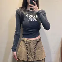 范范与凡凡【亸着香肩】简约做旧感双面字母数字印花一字肩露肩T恤