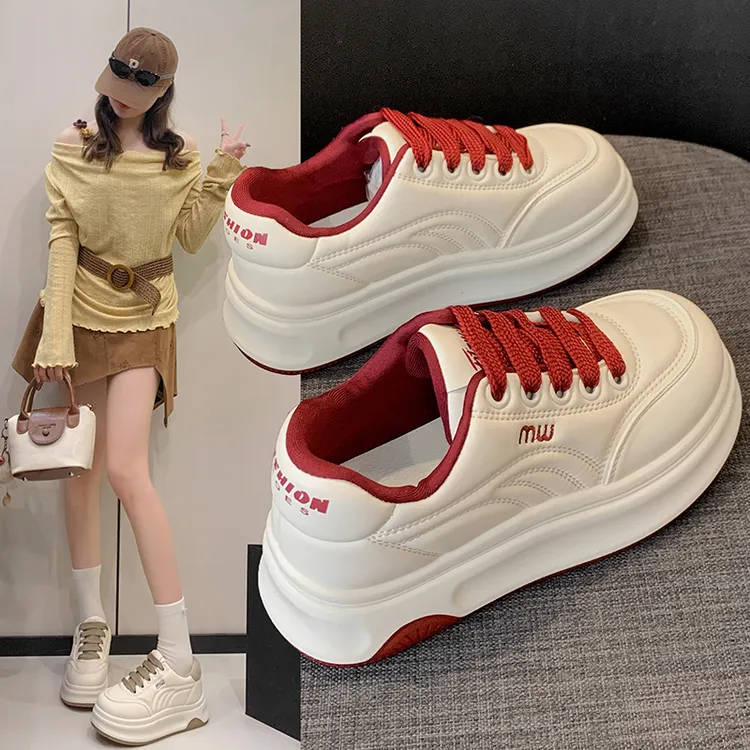 啄鸟2025春季小白鞋女秋冬新款厚底百搭面包鞋增高爆款运动板鞋