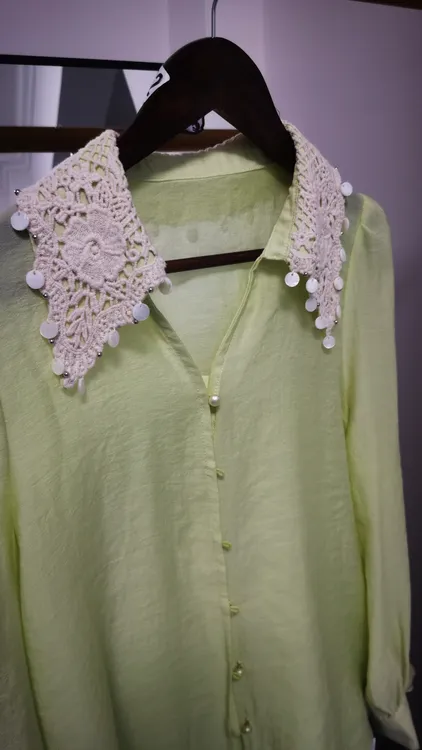 纯色钩花翻领衬衫简约气质宽松洋气时尚上衣女春季