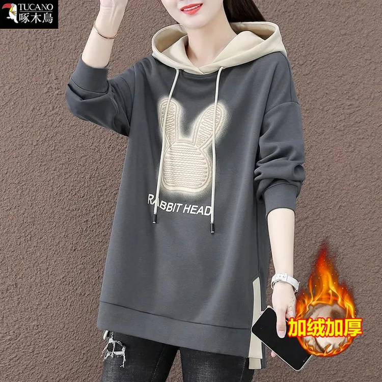 啄木鸟新款印花假两件拼色上衣女2025年冬季加绒宽松连帽套头卫衣