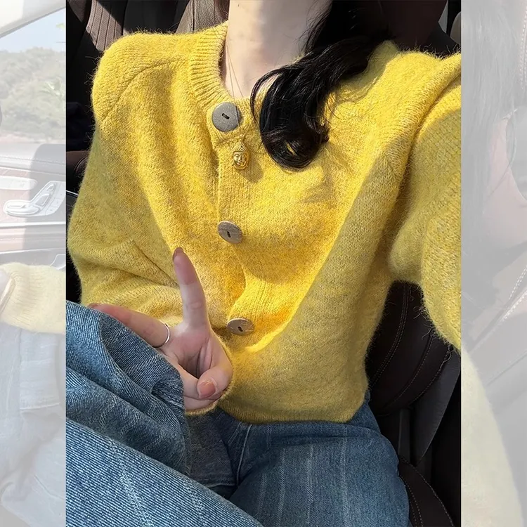 软糯高级感宽松针织开衫2024女秋冬奶呼呼短款慵懒风毛衣外套