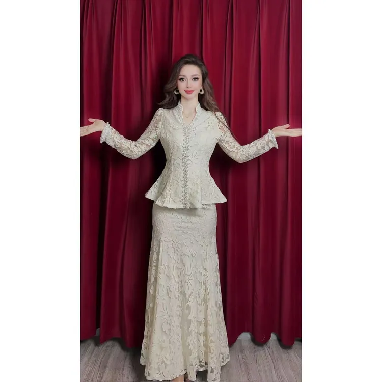 9876【包邮】蕾丝轻奢重工时尚气质两件套套装