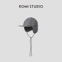 ROMI STUDIO“温暖包裹”秋冬护耳保暖摇粒绒飞行鸭舌帽RWCWP35089