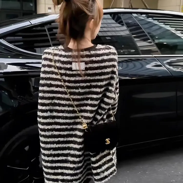 韩系慵懒风撞色条纹颗粒绒卫衣女秋冬宽松百搭中长款长袖上衣