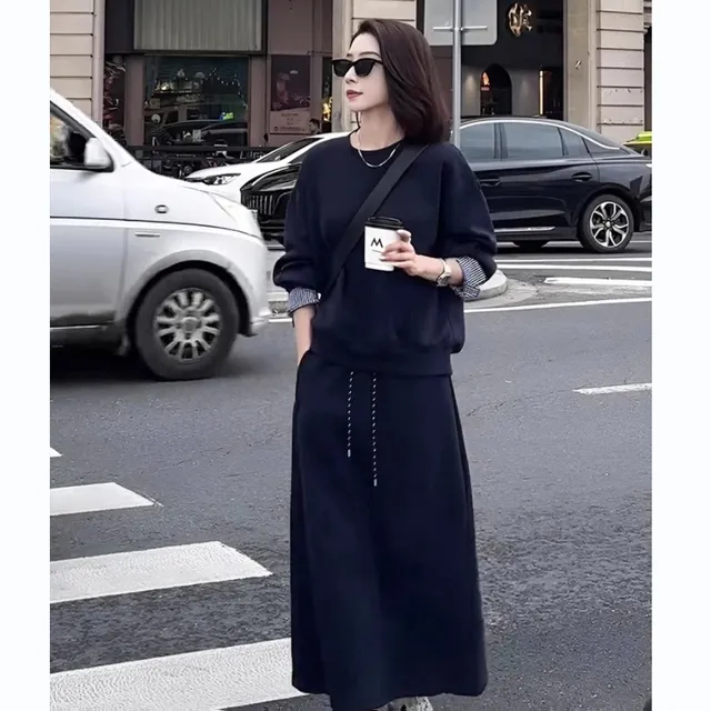 大码女装秋冬季洋气减龄时尚套装女款显瘦色休闲风半身裙两件套