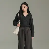 【秋季新款】AIRIQI休闲时尚连帽短款抽绳H型毛织衫AX43KS441