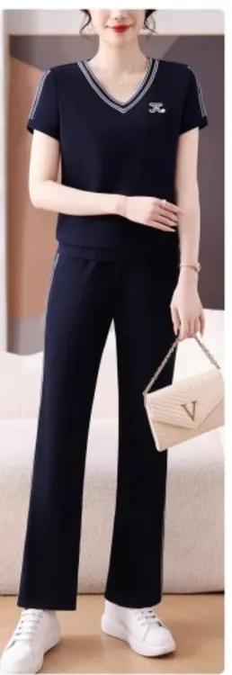 V领运动套装柔软有弹力