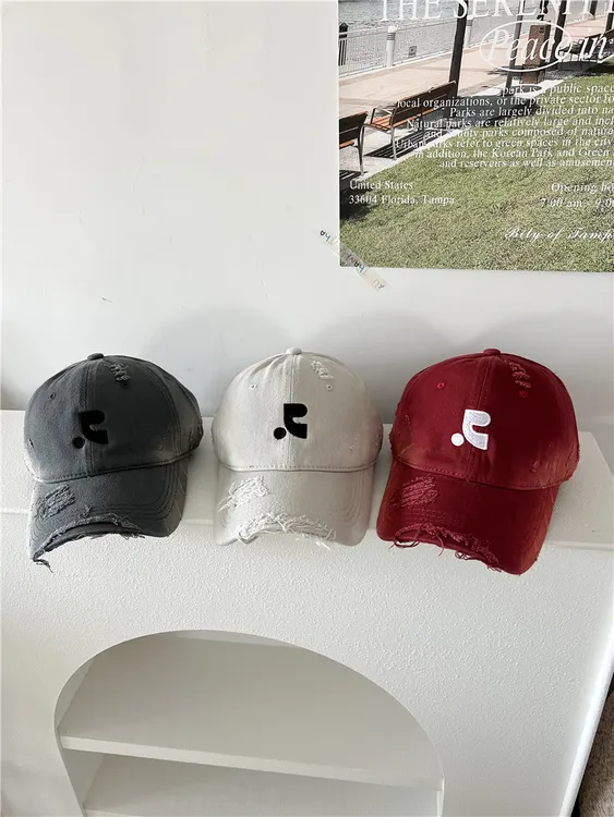 现货！2025秋冬新款磨白破洞高品质显脸小棒球帽～