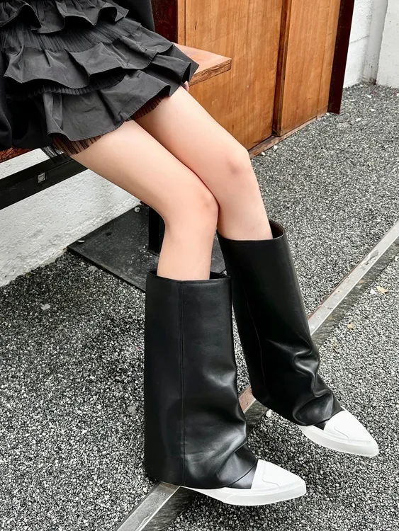 小众设计尖头平底裤管靴2025秋冬新款显瘦时髦辣妹新款长筒靴