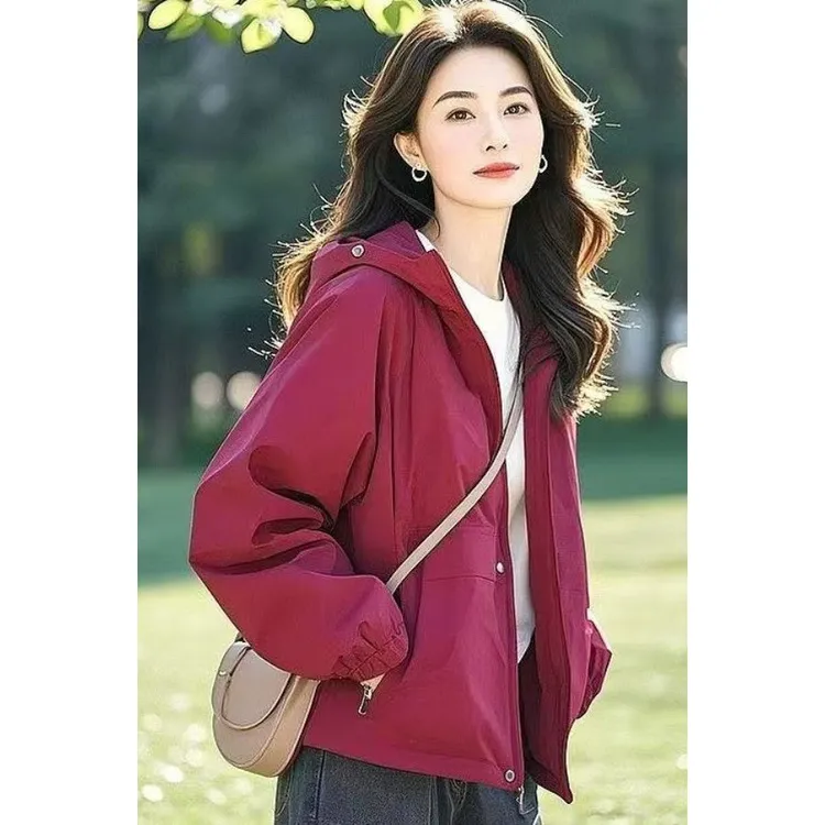 伯希和户外【清仓处理】季韩版独特短款连帽风衣2025超火高级好看不