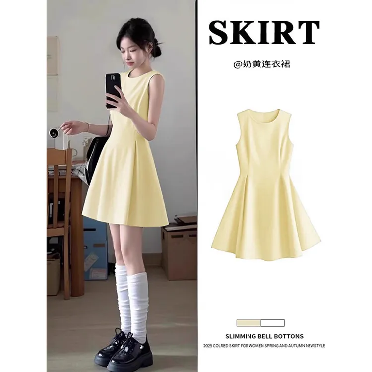 黄色无袖连衣裙女短款夏季穿搭小个子多巴胺独特掐腰夏日漂亮裙子