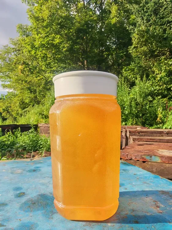 长白山椴树雪蜜天然成熟手工采集高山蜂蜜
