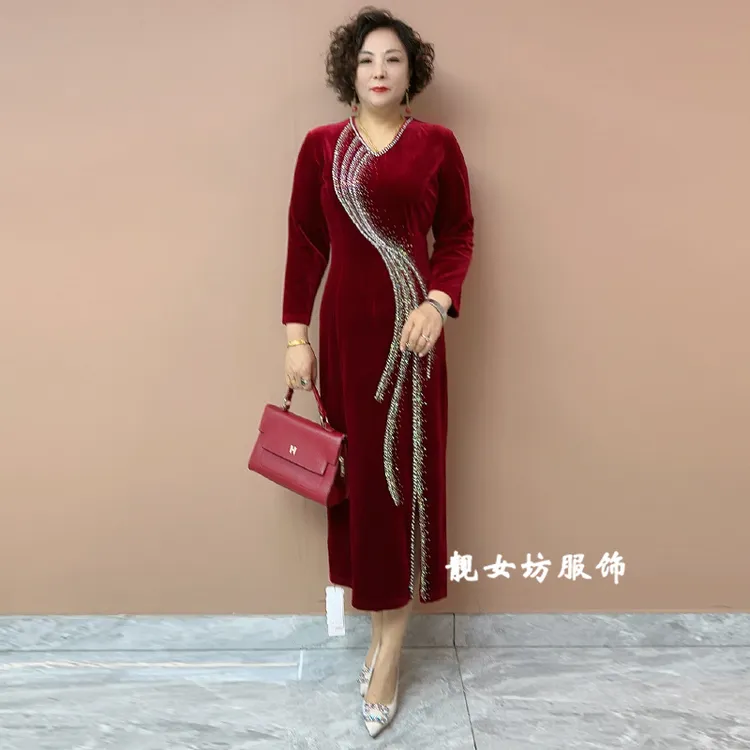 高端喜婆婆婚宴装丝绒旗袍2025新款秋婚礼妈妈丈母娘婚礼服连衣裙