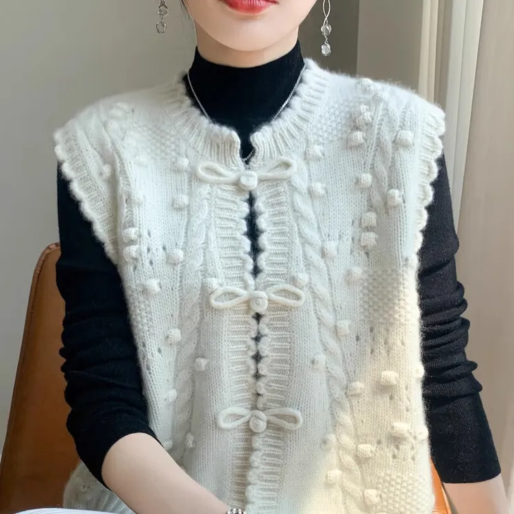 针织开衫女圆领绣花新中式无袖马甲背心宽松针织叠穿坎肩气质百搭