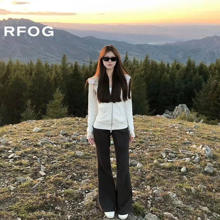 白灰色外套女春秋新款开衫拉链修身连帽收腰卫衣休闲显瘦瑜伽上衣