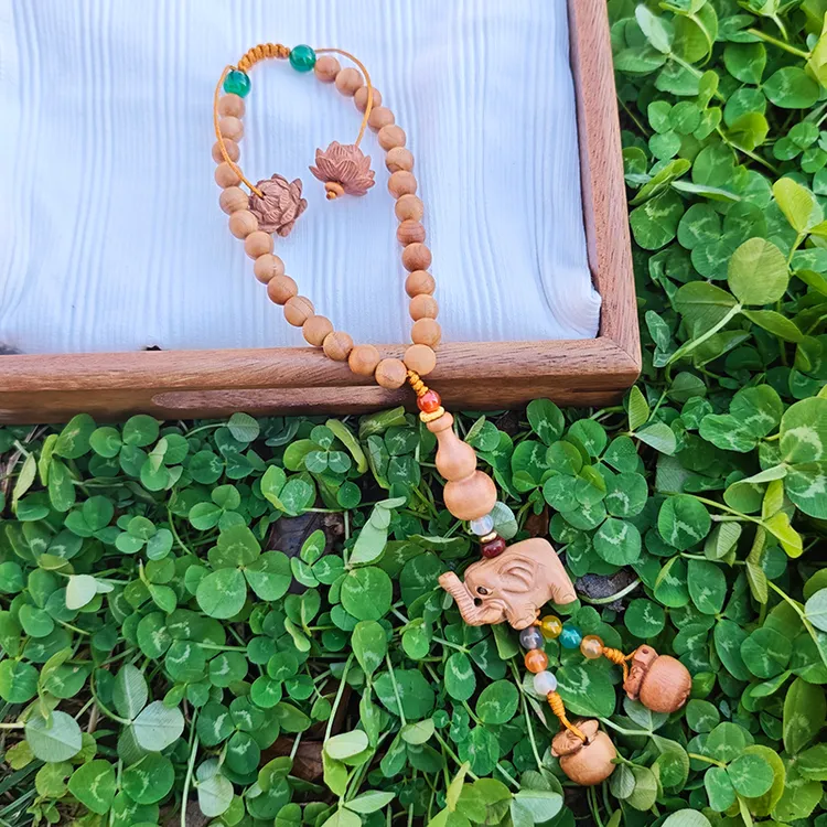 项链吊坠车载红绳挂件儿童压惊桌面摆件宝宝大人小孩把玩车挂饰品