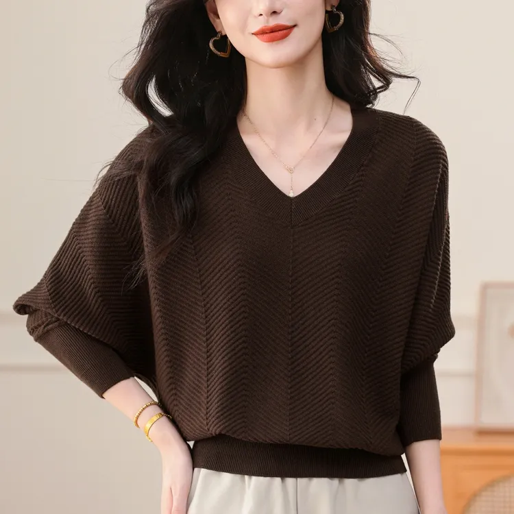 v领上衣女高级感独特漂亮蝙蝠衫2025秋冬新款打底衫宽松显瘦毛衣
