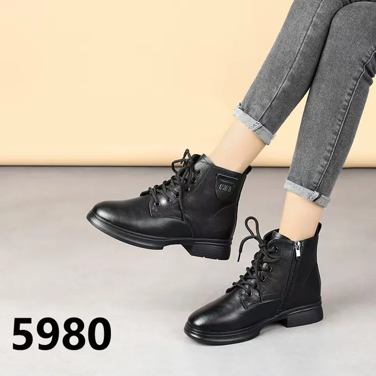 【牛皮】5980秋冬新款短筒平底时尚厚款马丁靴女鞋休闲百搭