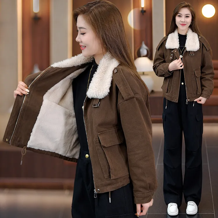 宽松加绒加厚翻领短外套女2025冬季新款减龄小个子保暖短款夹克潮