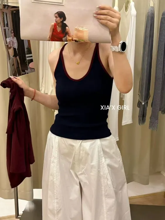 2025秋冬新品磨毛保暖工字背时尚背心舒适云朵绒毛一体式固定杯女