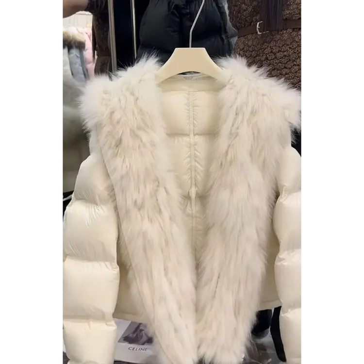 韩系米白色大毛领短款休闲百搭上衣2025冬季保暖面包服气质厚外套