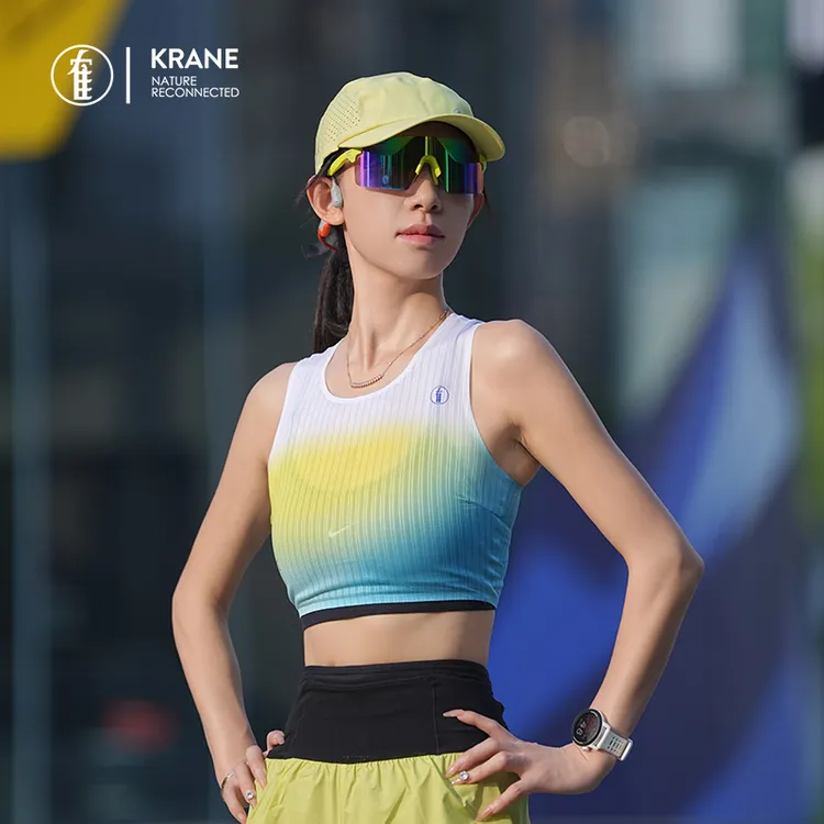 隺源本·女款轻盈跑步短款背心