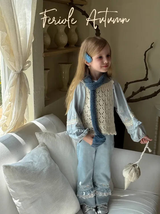 FLL-53523-53468-53486儿童刺绣娃娃衫+毛衣+牛仔裤套装（秋款）