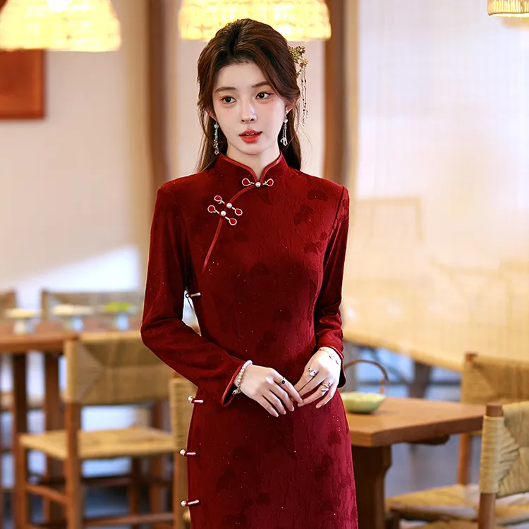 喜婆婆婚宴装2025新款秋冬天加绒加厚儿子结婚旗袍妈妈保暖连衣裙