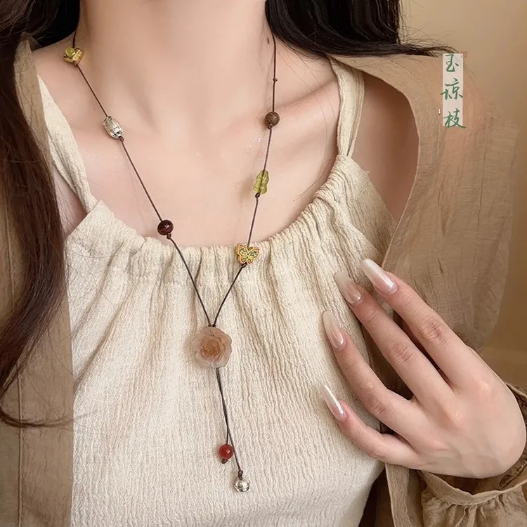 合金项链 新中式珐琅滴釉蝴蝶山茶花编织绳项链女国长款毛衣链