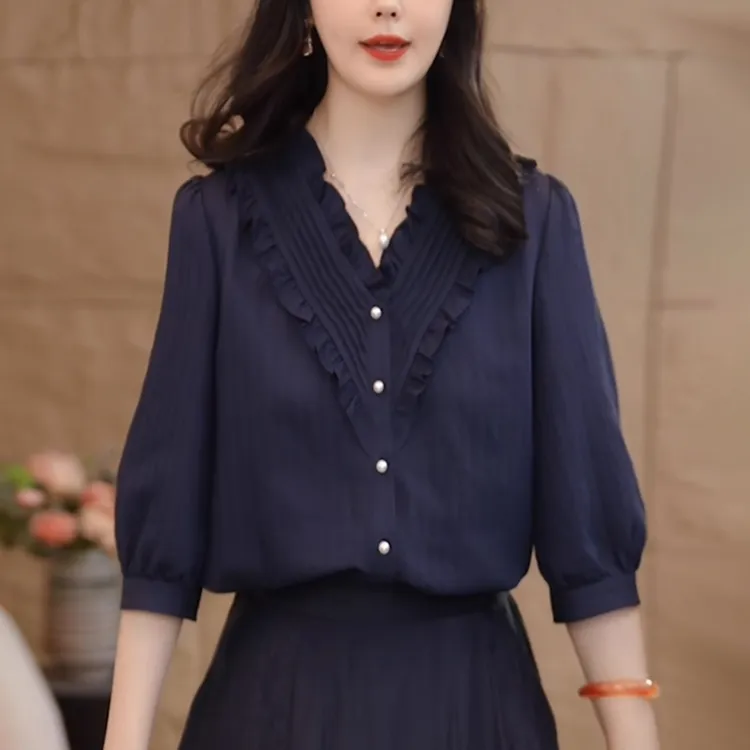 法式V领设计感亚麻衬衫女2025夏季新款洋气减龄宽松显木耳边上衣