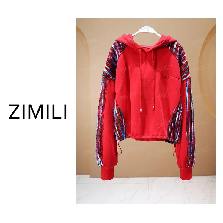 【亮哥女装】2025冬季加厚《七彩》红色针织拼接连帽卫衣5356-K1