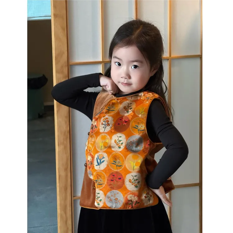 2025冬季新款新中式汉服拼色花花马甲丝绒半身裙女童洋气新年套装