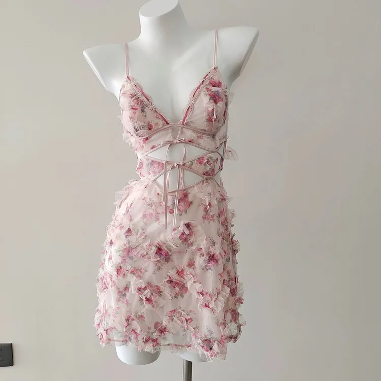 【幽谷家】碎花纯欲吊带清新显瘦睡裙舒适战袍睡衣少女带胸垫睡衣