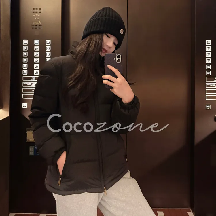COCO ZONE 刘一一 “零度鹅绒”90白鹅绒口袋拉链鹅绒服 CD2A2648