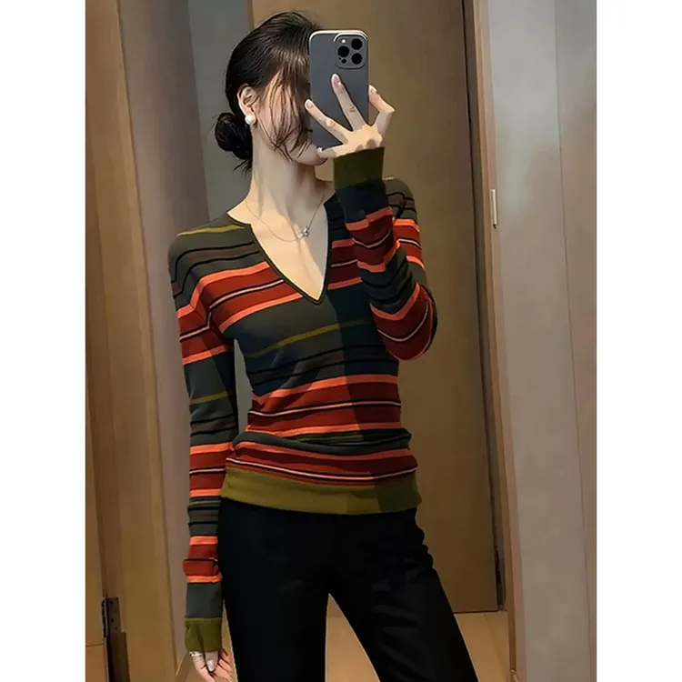 秋冬超好看复古条纹v领针织打底衫女内搭设计感修身正肩上衣小众