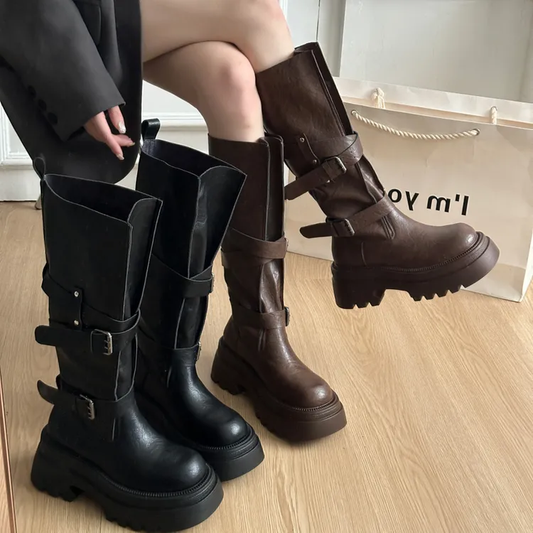 时尚百搭复古皮带扣机车靴2025春秋季新款女小个子厚底增高骑士靴
