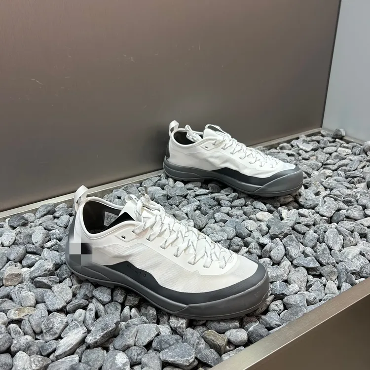 2025夏季新款男士软底软面透气超薄防滑耐磨百搭时尚轻便户外男鞋