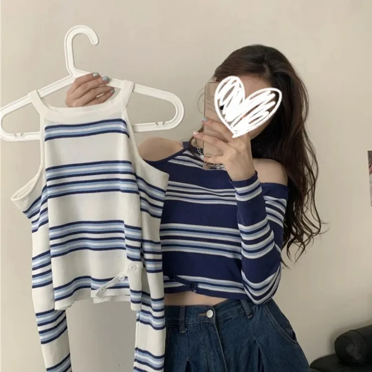 梦优莱网红洋气炸街挂脖露肩条纹长袖针织衫女秋季修身显瘦上衣