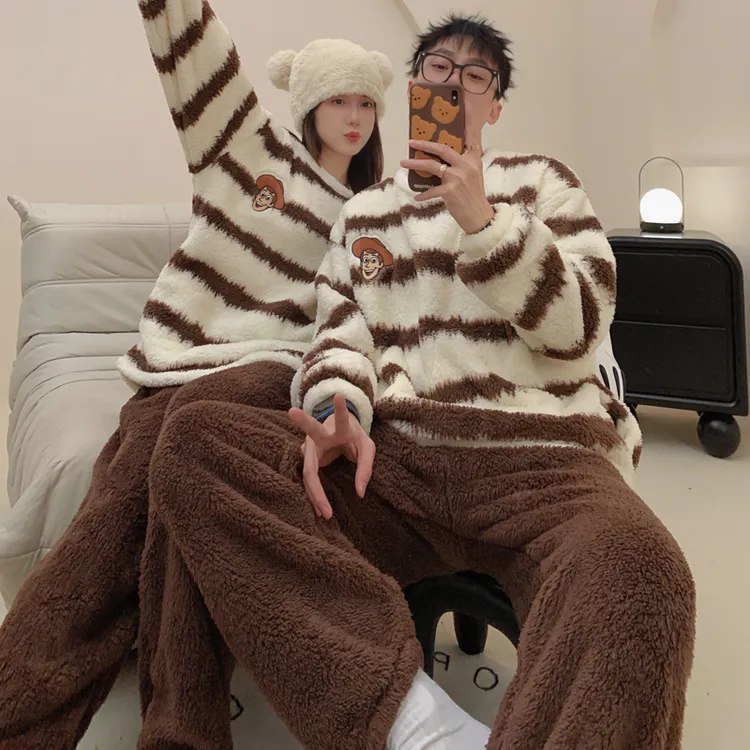 圆领胡迪珊瑚绒加绒加厚睡衣秋冬季情侣爆款2025新款家居服套装